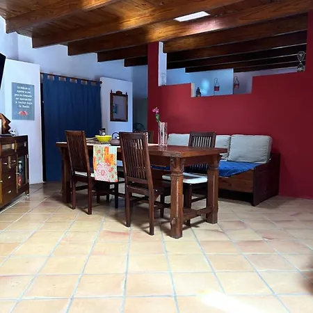 Centro Ave Fénix * Femés