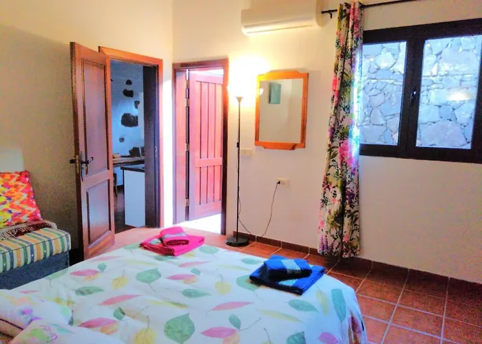 Centro Ave Fenix * Femés