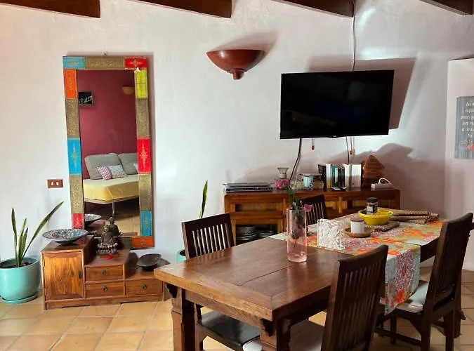 Centro Ave Fenix * Femés