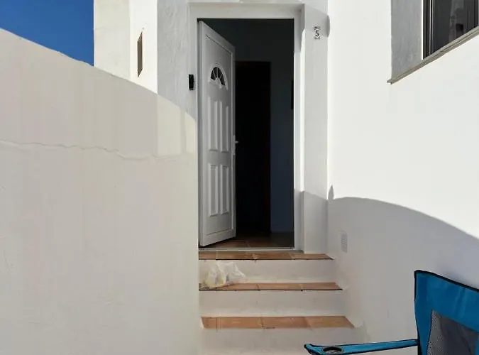 Centro Ave Fenix Semesterbostad *