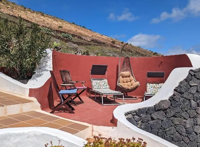 Centro Ave Fénix * Femés